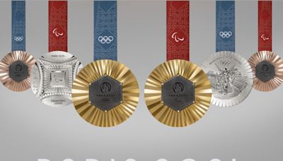 巴黎奧運｜巴黎奧運獎牌鑲嵌艾菲爾鐵塔鐵材 - RTHK