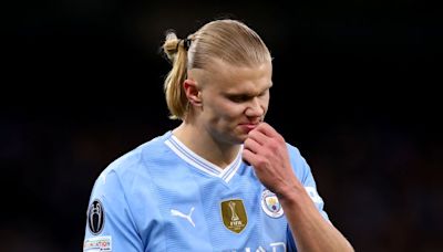 Erling Haaland 'raw-dogs' 7-hour flight without sleep as Man City fans point out problem