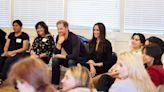 La divertida velada del príncipe Harry y Meghan Markle con dos conocidísimas actrices de Hollywood