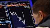 Analysis-U.S. corporate bond rally stumbles on 'Goldilocks' skepticism