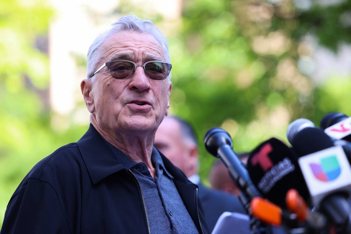 De Niro squares off against angry Trump supporters outside hush money trial