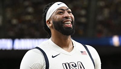 Anthony Davis' hilarious reaction to LeBron James' heroics