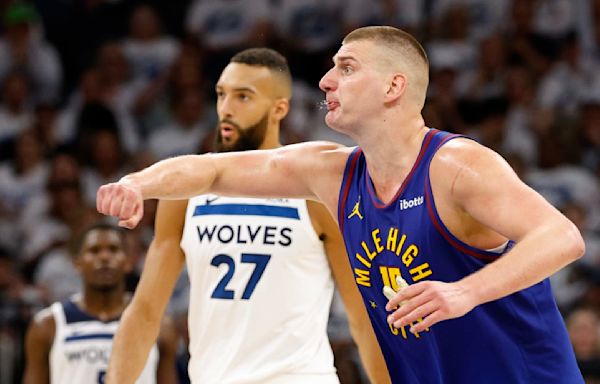 Nikola Jokić, Nuggets Wow NBA Fans in Dominant Game 3 Win vs. Anthony Edwards, Wolves