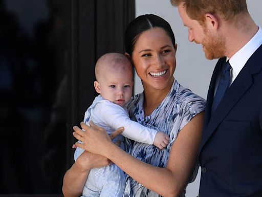 Archie celebra su quinto cumpleaños en California y sin felicitación por parte de la familia real británica