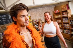 Harry Styles made out of wax unveiled at bakery he used to work at | Fox 11 Tri Cities Fox 41 Yakima