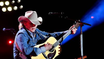 ‘Quick spell of heat exhaustion’ forces Dwight Yoakam to end Railbird set early Sunday