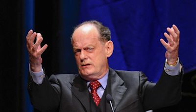 'The voice of everyday people': Rex Murphy's fans and critics respond to his death