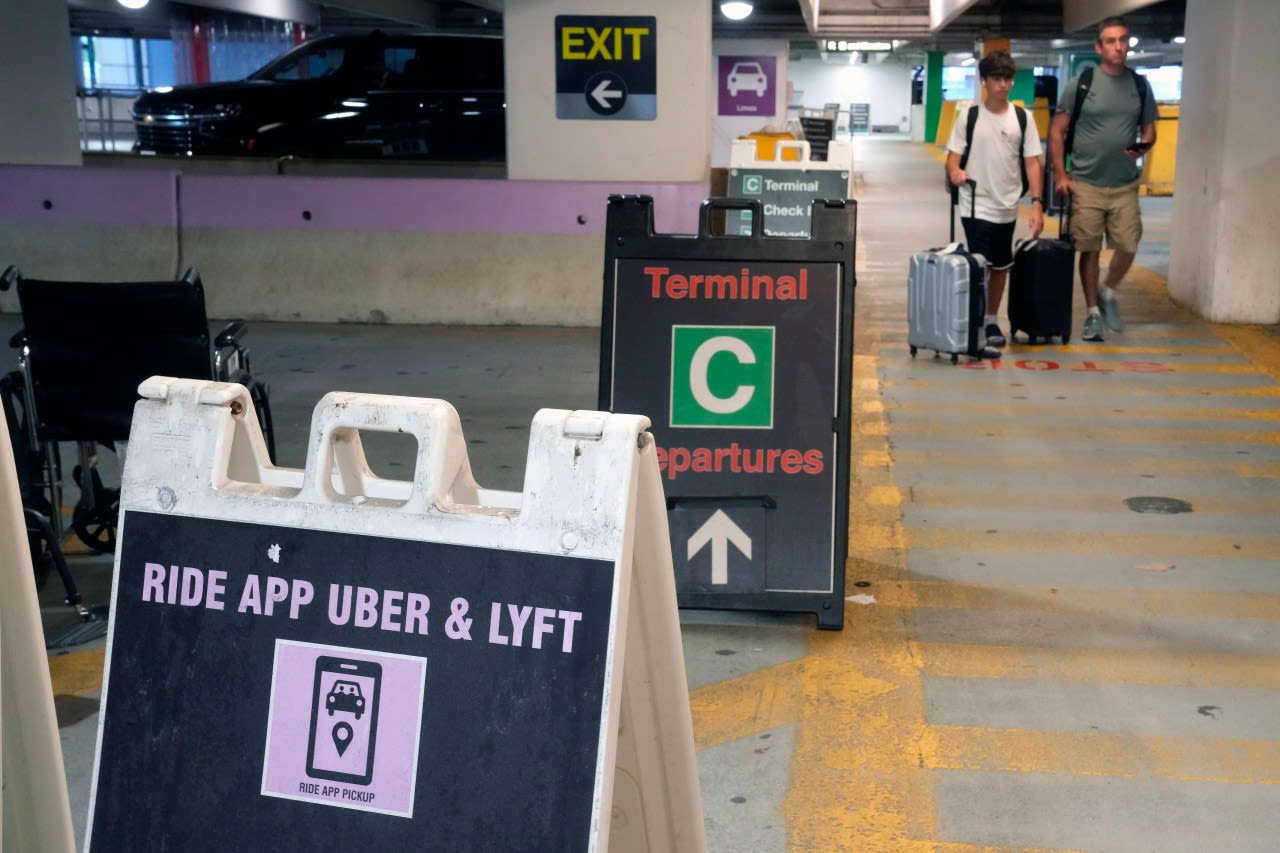 Massachusetts ballot question would give Uber and Lyft drivers right to form a union