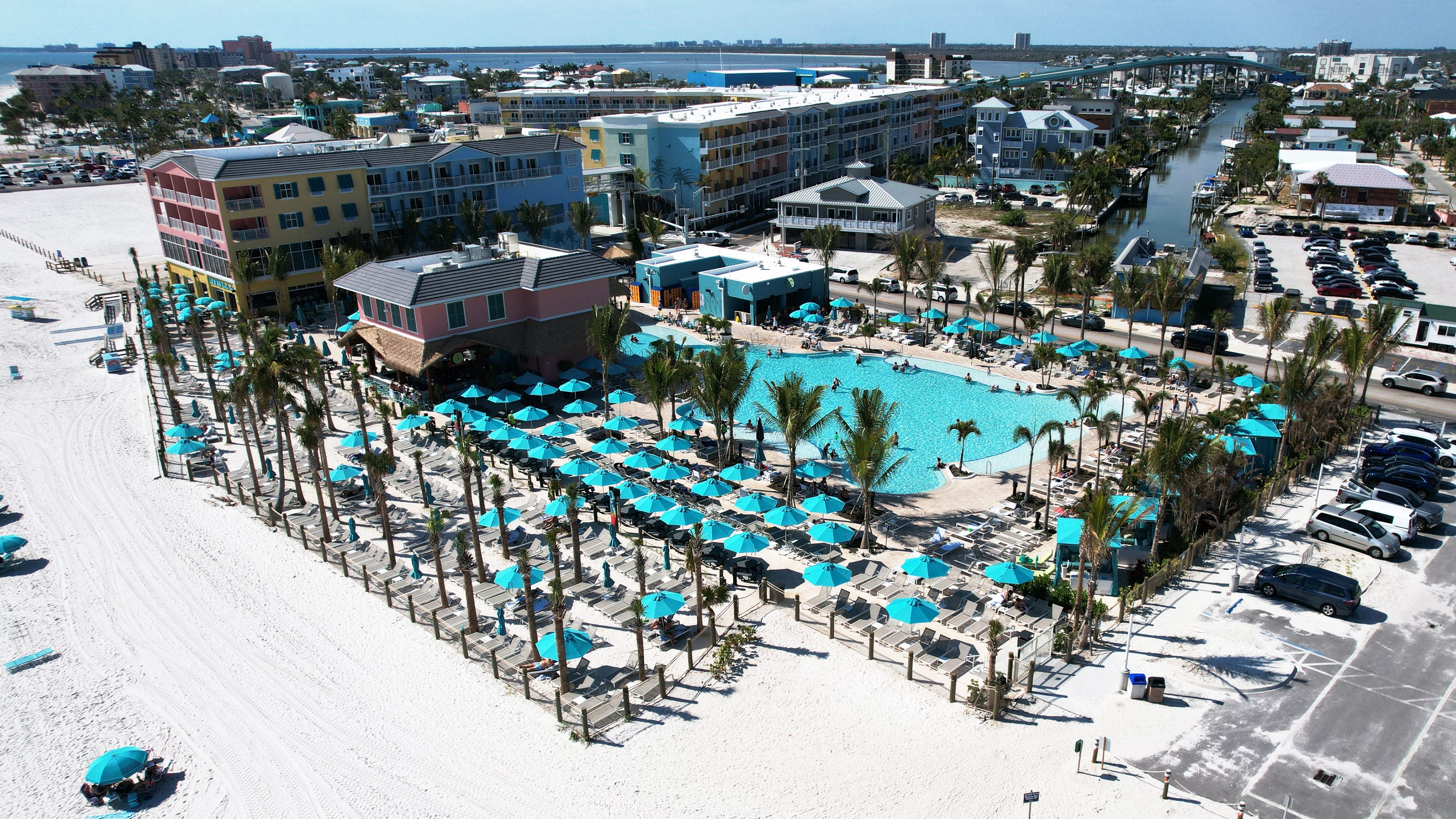 Drone video of Fort Myers Beach's Margaritaville Resort features signature lagoon-style pool