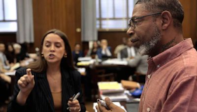 Photos: Arguments heard to vacate Christopher Dunn’s murder conviction