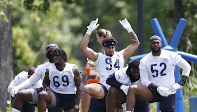 Bears get creative with Austin Booker in unexpected pass rush package