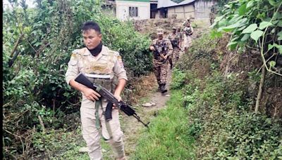 Mob loots arms, ammunition from Manipur police station after gunbattle