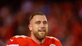 Chiefs star Travis Kelce agrees to 2-year extension to remain in Kansas City