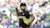 Padres use 6-run sixth inning to beat Cubs