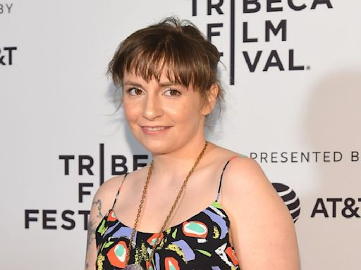 Lena Dunham’s Weight Loss And Gain Saga: Here’s How She Transformed Herself