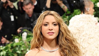 Why Shakira Compares Pain From Gerard Pique Breakup to Being Stabbed in the Chest - E! Online