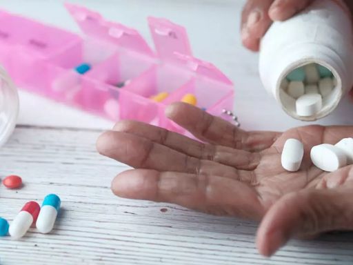 Study Reveals These Common Painkillers Could Trigger Heart Attacks And Strokes