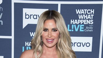 Kim Zolciak Debuts a Jaw-Dropping Brunette Hairstyle: "Midlife Crisis" (PHOTOS) | Bravo TV Official Site