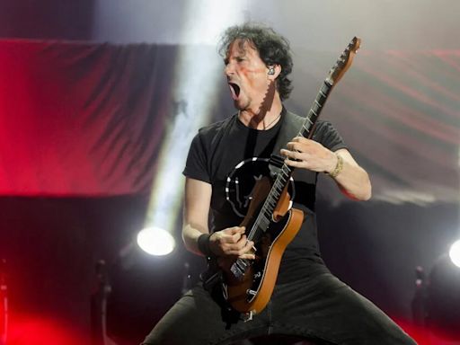 Gojira: la banda de metal que hizo una insólita recreación de la Revolución francesa en los Juegos Olímpicos París 2024