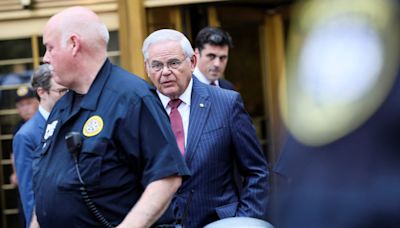 Guilty ‘Gold Bar Bob’ Menendez Set to Resign on Pay Day