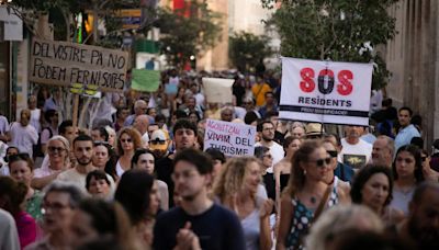Thousands protest in Spain's Mallorca against mass tourism - ET TravelWorld