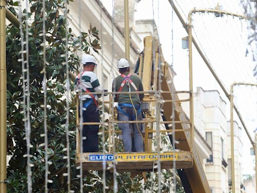 Medio arco, lluvia de estrellas y Mariah Carey: Ximénez se hace con el contrato para montar el espectáculo navideño de Cruz Conde