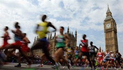 Map shows London Marathon route map and road closures for 2024