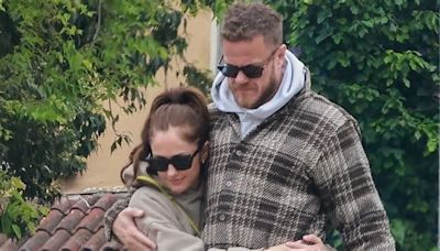 Dan Reynolds and Minka Kelly Enjoy Cozy Lunch Date Amidst Affectionate Display in L.A.