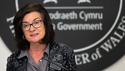 Eluned Morgan set to become Wales's first female First Minister