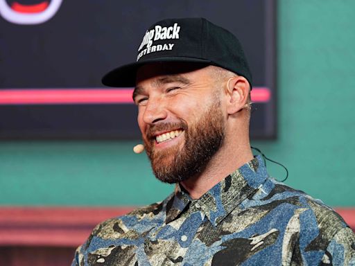 Travis Kelce Says He Was Starstruck by Julia Roberts at Taylor Swift's Dublin Show