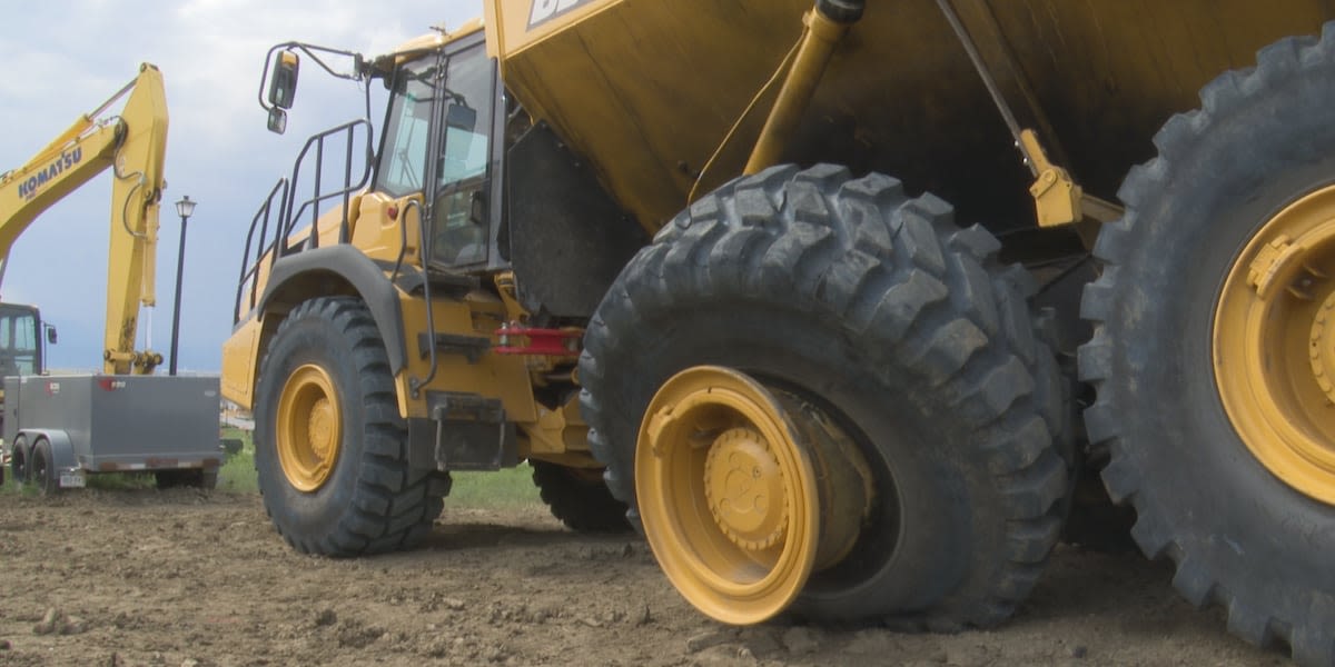 “It was like a big bomb”: a construction vehicle struck by lightning twice with person inside in Southern Colorado