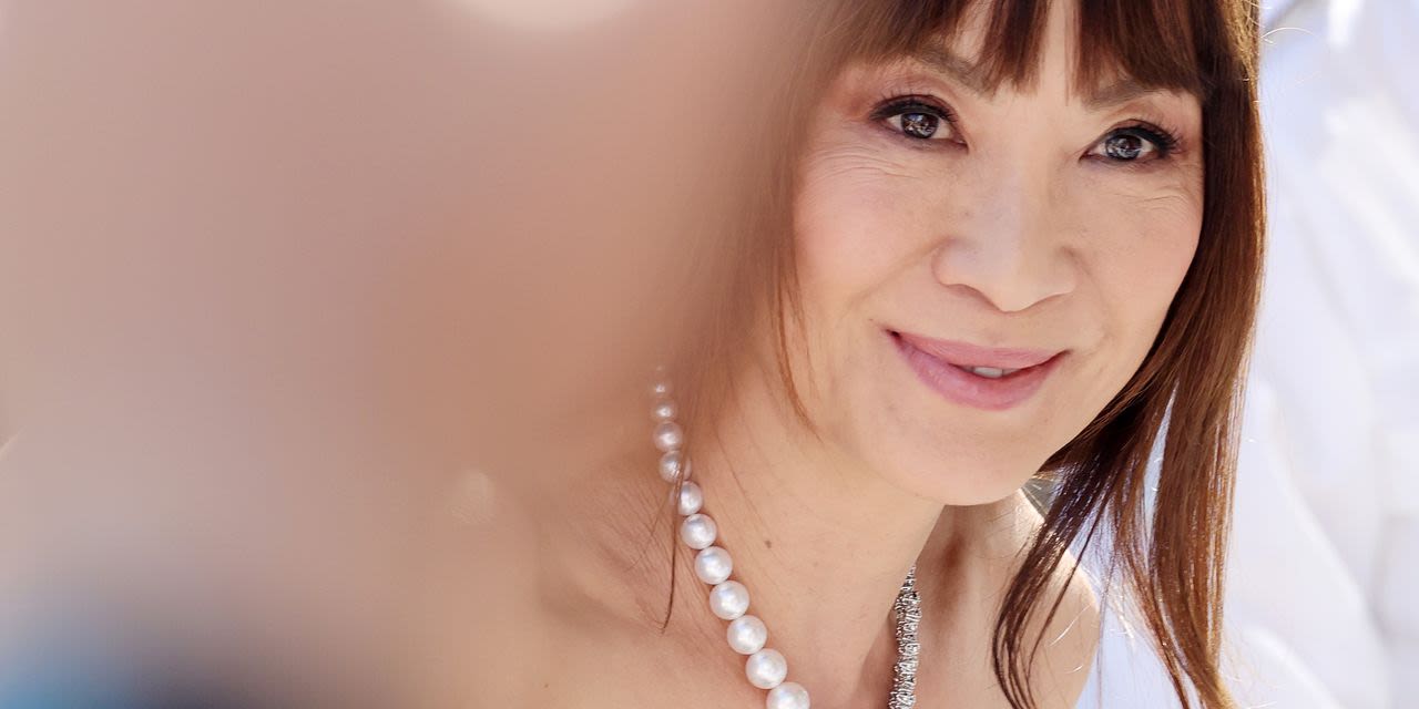 Are Pearls Too Old-Fashioned for 2024? Not if You Wear Them This Way.