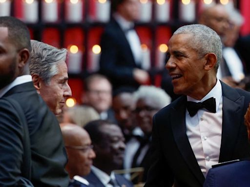 Obama makes an appearance at White House’s Kenya state dinner