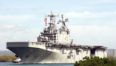 環太軍演爆劍指中國兩棲艦 4萬噸退役航母當砲灰