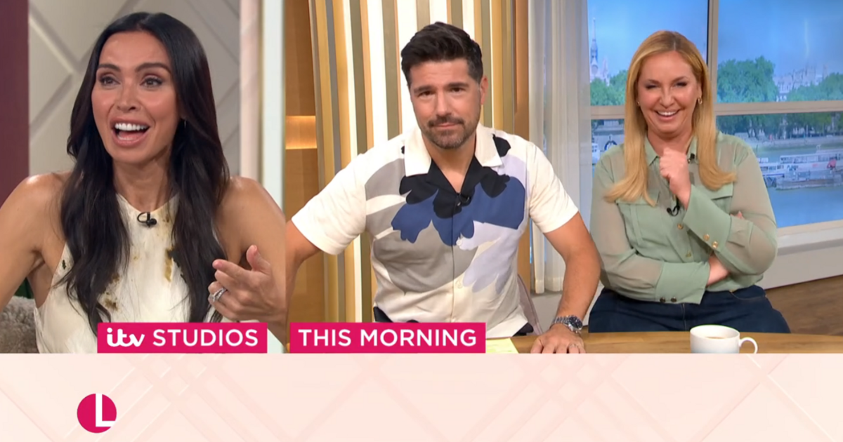 This Morning's Josie Gibson issues apology as she awkwardly cuts off co-star