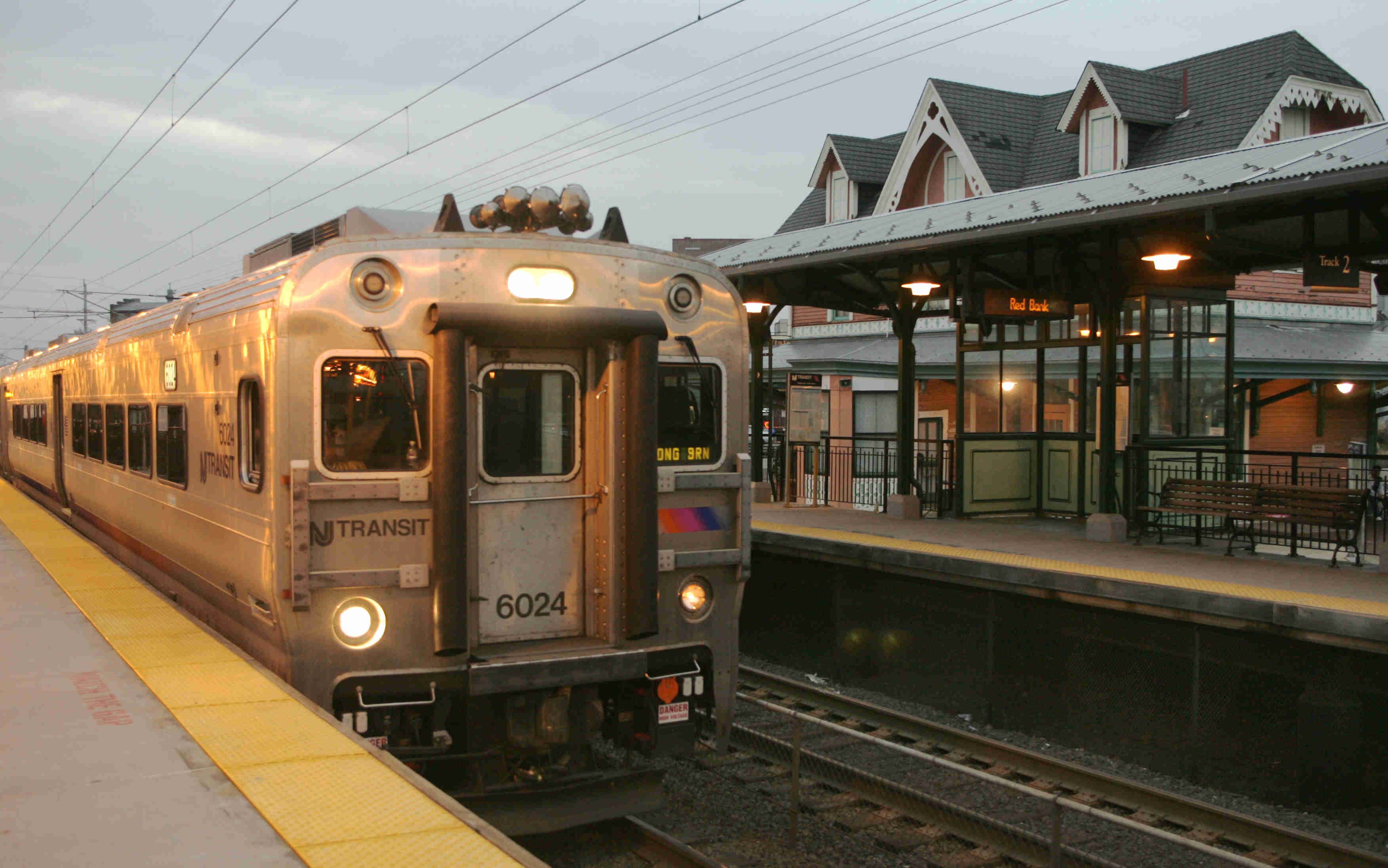 NJ Transit North Jersey Coast Line evening commute remains closed by drawbridge problem