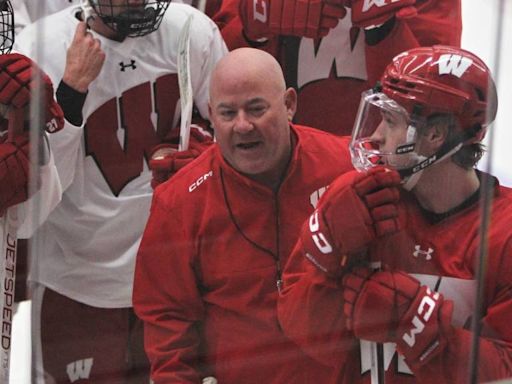 Wisconsin men’s hockey adds talented transfer forward