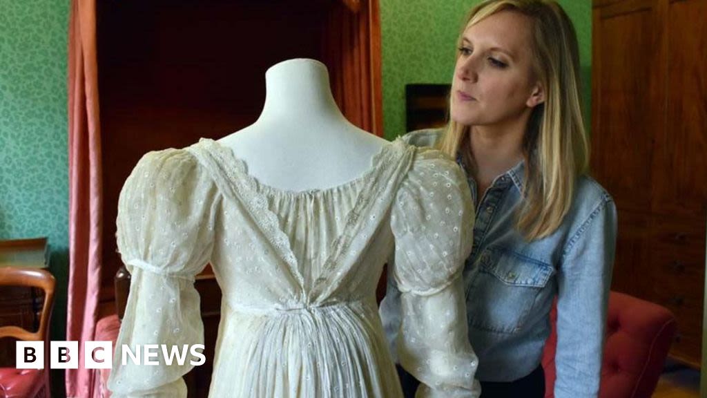 Lancaster exhibition showcases 200-year-old Regency fashions