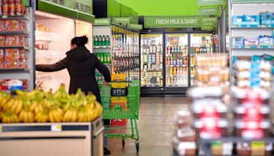 Here’s how many different grocery stores Americans visit per week, and what they buy