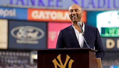 Jeter given rousing tribute for HOF induction