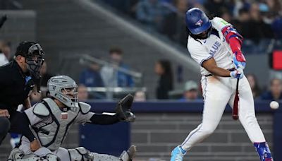 Guerrero Jr. has 2 RBIs as Blue Jays win 5-4, Yankees lose first series this season