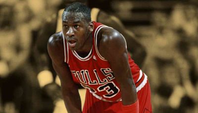 "I would literally write down how many steps he took every game" — How Tim Grover's obsession propelled Michael Jordan to GOAT status