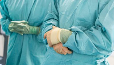 Transplant surgeon harassed colleagues, tribunal hears