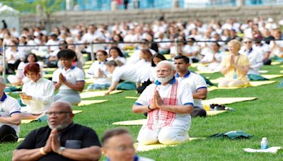 Internationl Yoga Day 2024 Live Updates: PM Modi set to perform Yoga on banks of Dal Lake, Around 4,000 people expected to attend