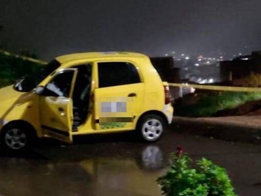 Hombre tuvo repentina muerte dentro de un taxi que quedó en la mitad de una calle