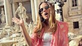 Addison Rae *is* Lizzie McGuire in a Y2K outfit at the Trevi Fountain