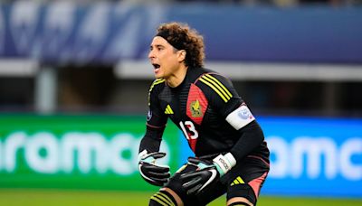 Guillermo Ochoa se despide de la Serie A y anuncia su retiro del Salernitana - El Diario NY