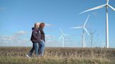 Iowa farmers offset losses by adding wind turbines to land