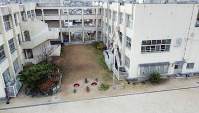 有蜜蜂！京都女老師教室內噴殺蟲劑 15名小學生不適送醫