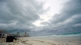 Gobierno pide extremar precauciones ante pronóstico de temporal de lluvias en la península de Yucatán, en el sureste y oriente de México